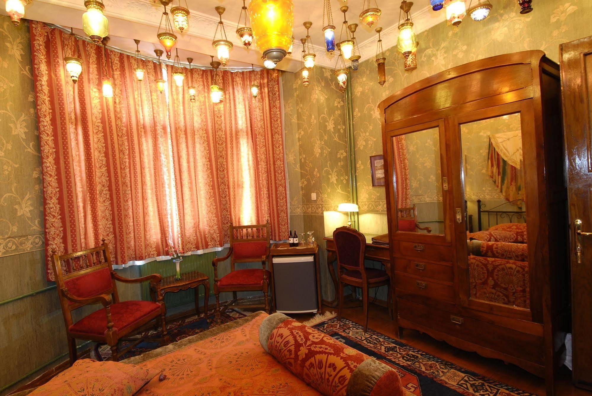 Kybele Hotel Istanbul Exterior photo